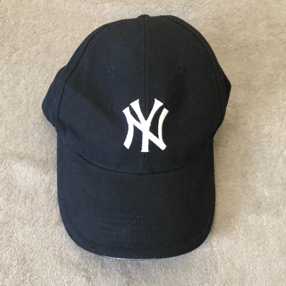 New York Yankees Navy Hat White Logo Canon Logo Baseball Hat